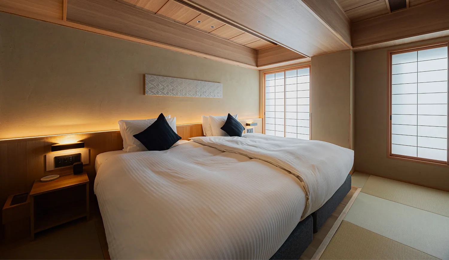 シンプルで落ち着いた設えが、心にそっと寄り添います。