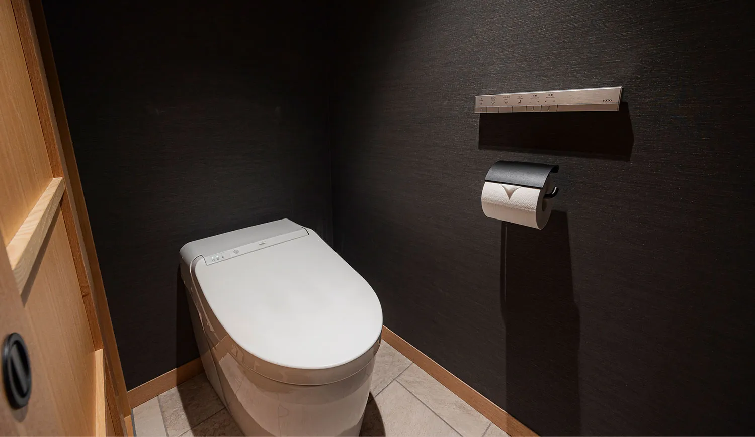 シンプルで落ち着いた設えが、心にそっと寄り添います。